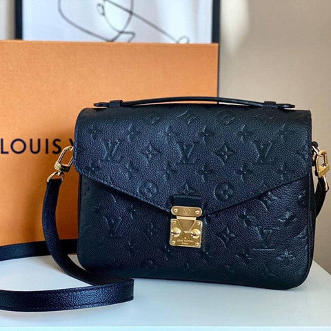 Sac LOUIS VUITTON Monogramme en cuir imprimé Noir - Luxoria® | Boutique de mode en Ligne 