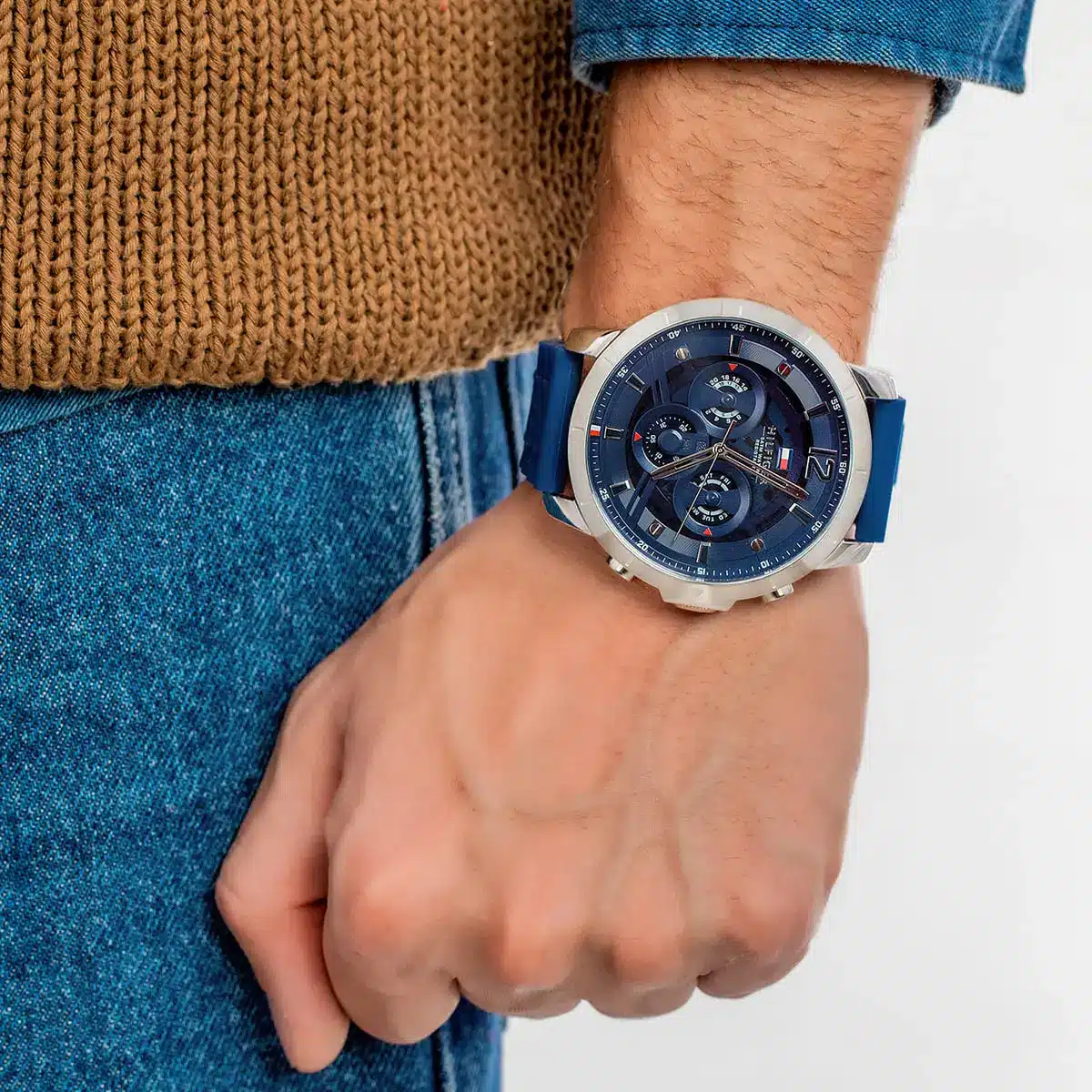 1710489-tommy-hilfiger-watch-men-blue-dial-rubber-strap-quartz-analog-chronograph-5atm-water-resistant-luca_6.webp