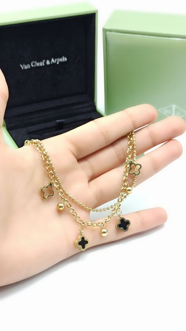 photo1696509300 photo1696509300