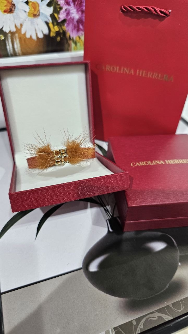 photo_6032834776655840705_y