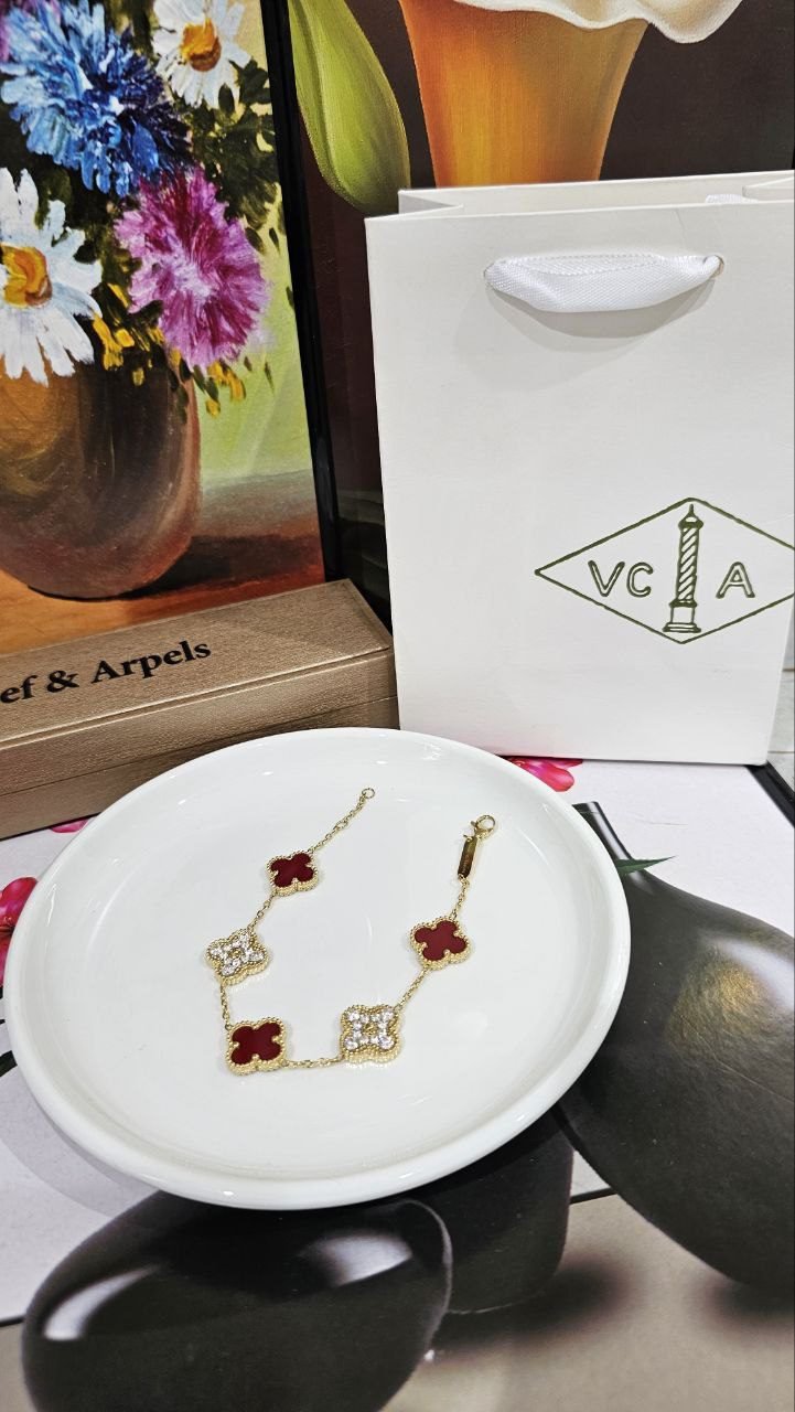 photo_6051108191758044442_y