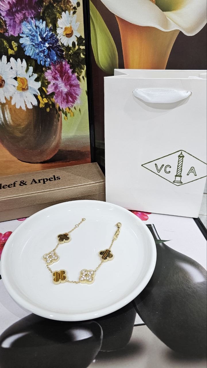 photo_6051108191758044443_y